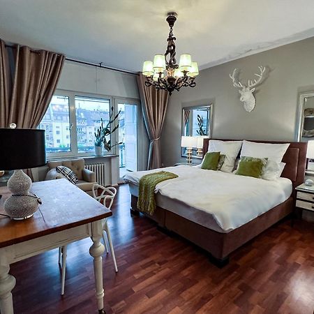 Big, Central And Charming Apartment On Schaafenstrasse Cologne Exterior photo