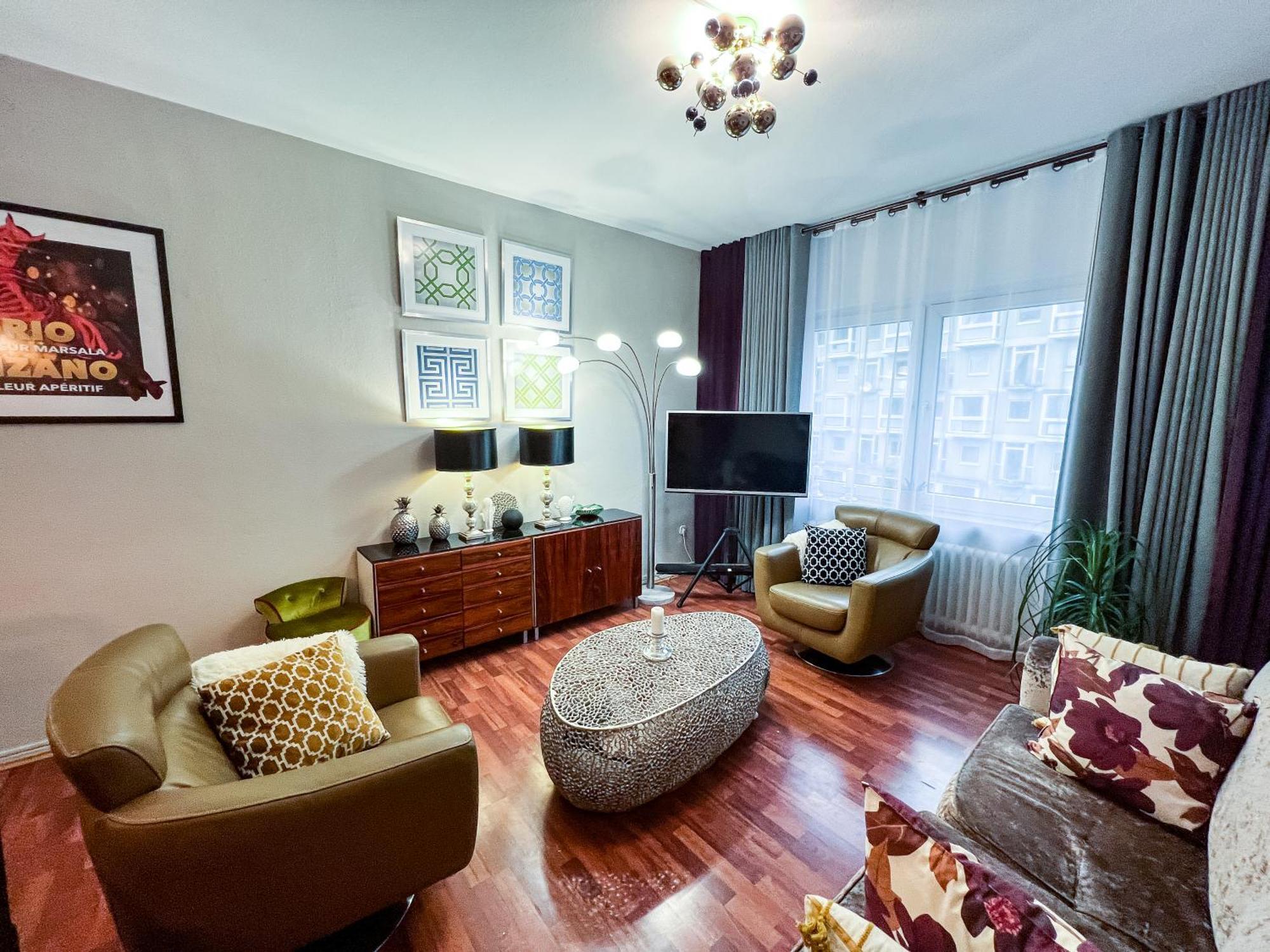 Big, Central And Charming Apartment On Schaafenstrasse Cologne Exterior photo